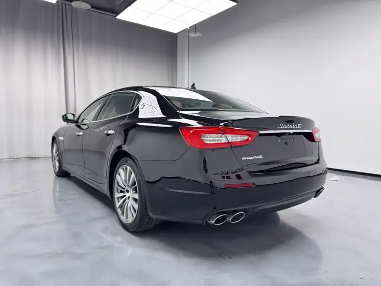 Maserati Quattroporte 3.0 T Standard