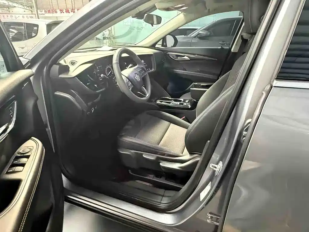 Envision S Facelift Envision S 552 T 2 WD Elite