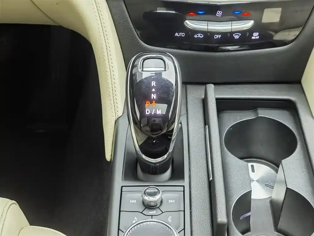 Cadillac CT6 28 T Fashion