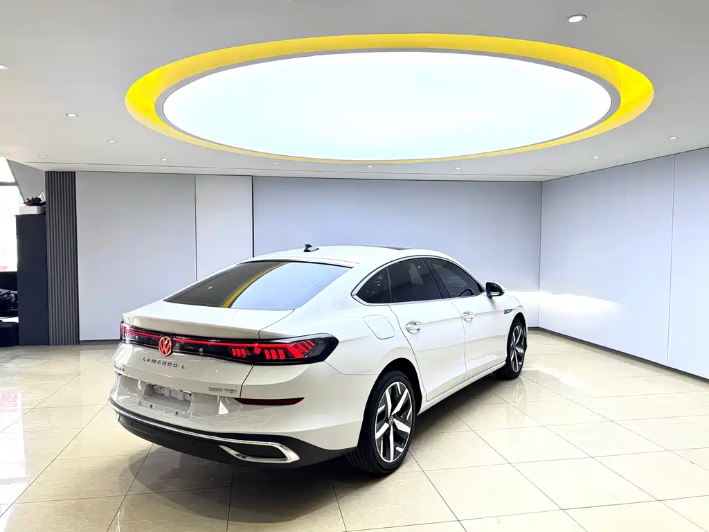 Lamando Lamando L 280 TSI DSG Spicy Cool