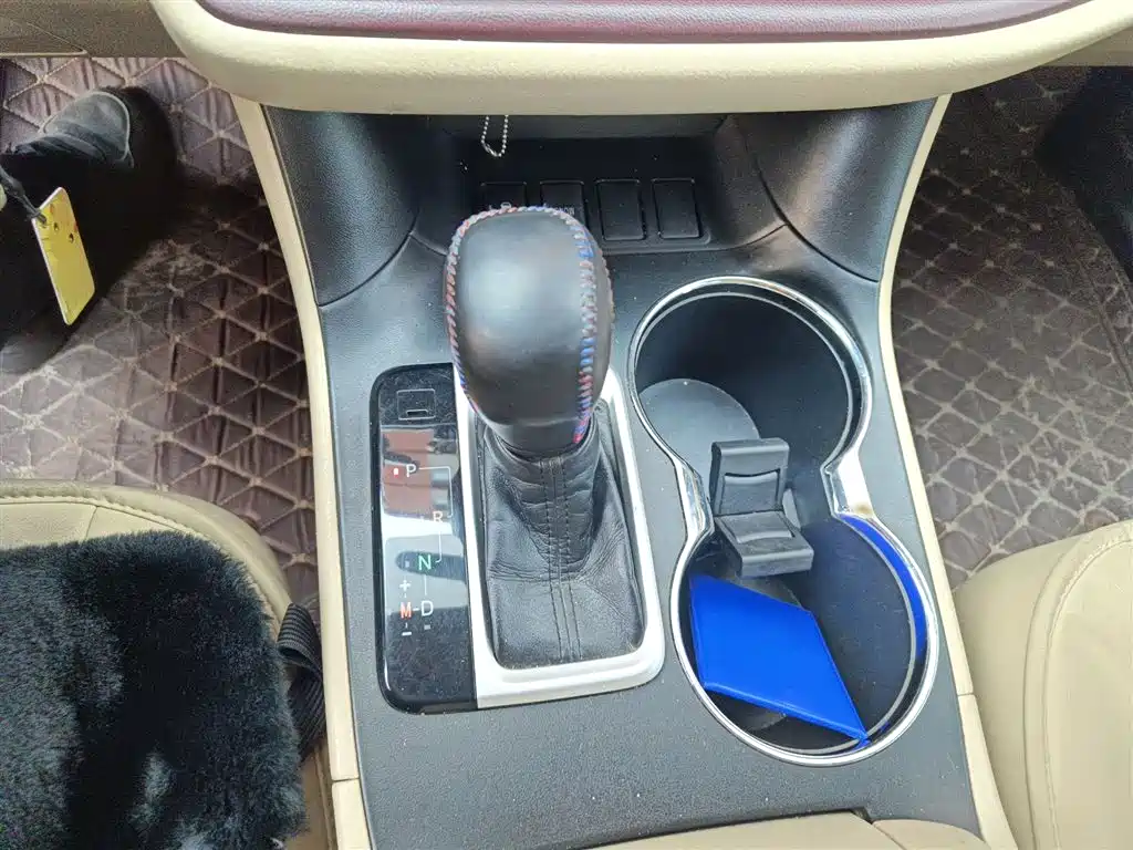 Highlander 2.0 T 2 WD Elite 5-seat