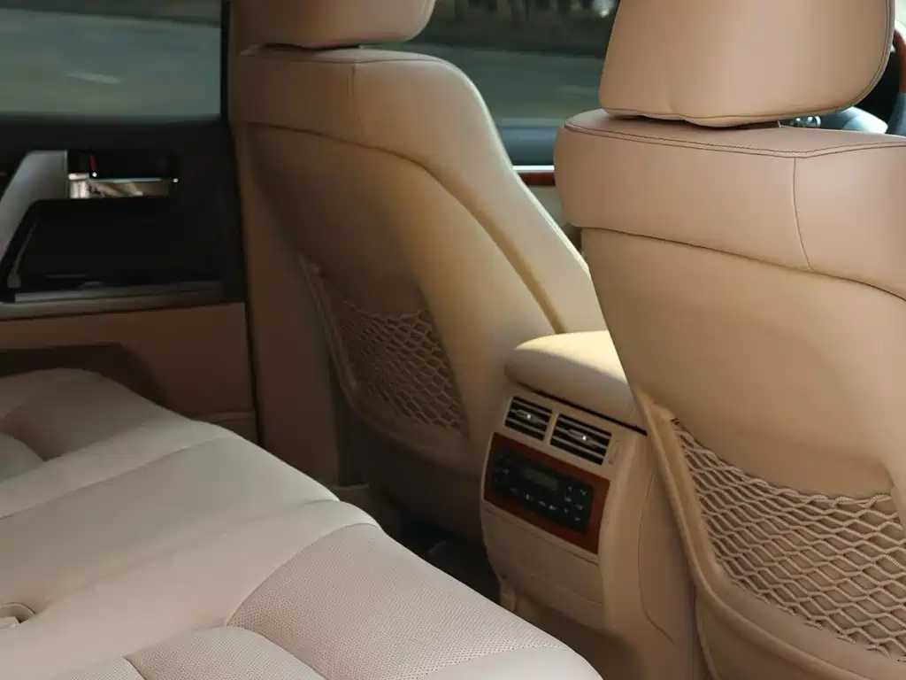 Land Cruiser 4.0 L Auto VX