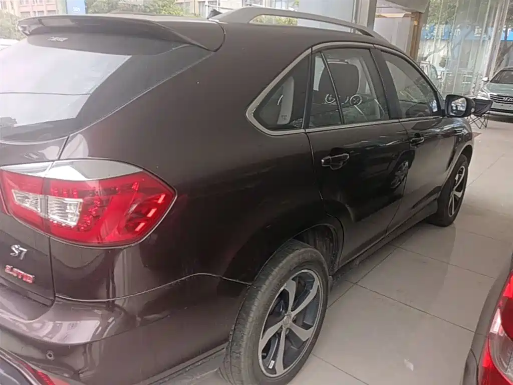 BYD S7 2.0 T Auto Distinguished Plus