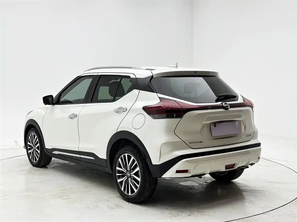 Kicks 1.5 L CVT XV Luxury