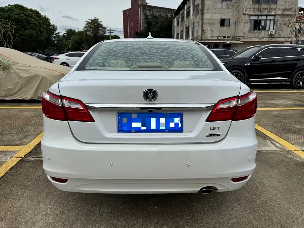 Raeton 睿骋 2014款 1.8 T 自动精英周年版 国V