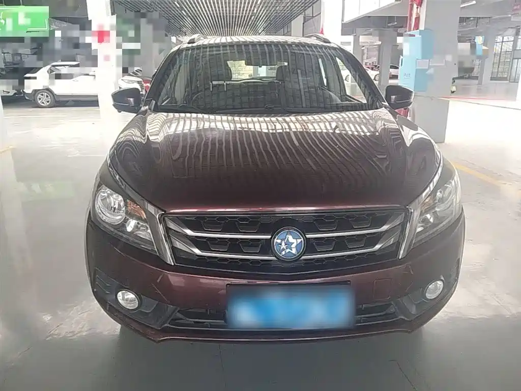 Venucia T70 启辰T70 2016款 2.0 L 手动睿趣版