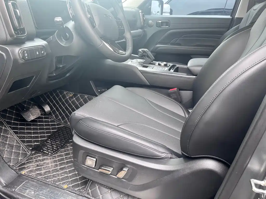 Haval H9 2.0 T Gasoline 4 WD Extreme Realm