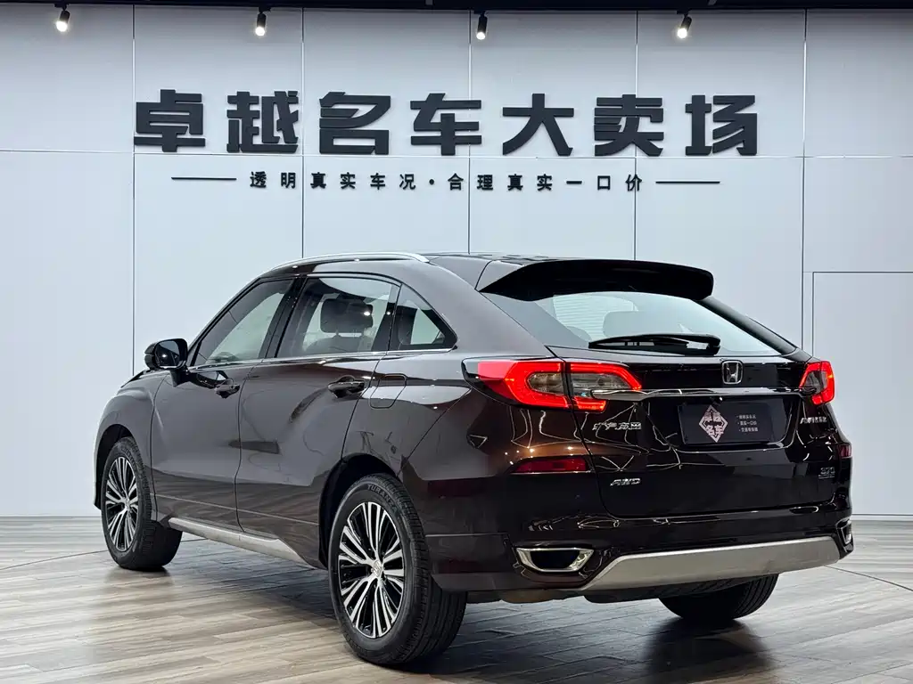 Avancier 370 TURBO 4 WD Premium