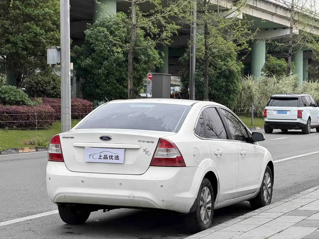 Focus Sedan Classic 1.8 L Auto Basic