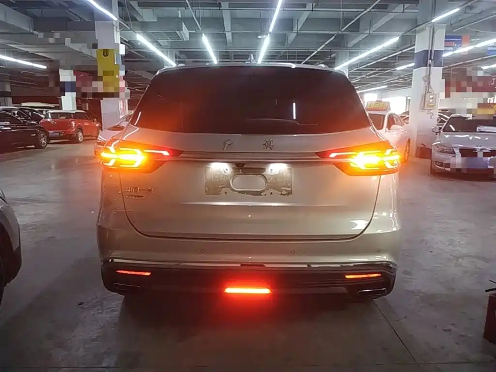 Hongqi HS5 Facelift 2.0 T Connected Flagship Enjoyment 4 WD