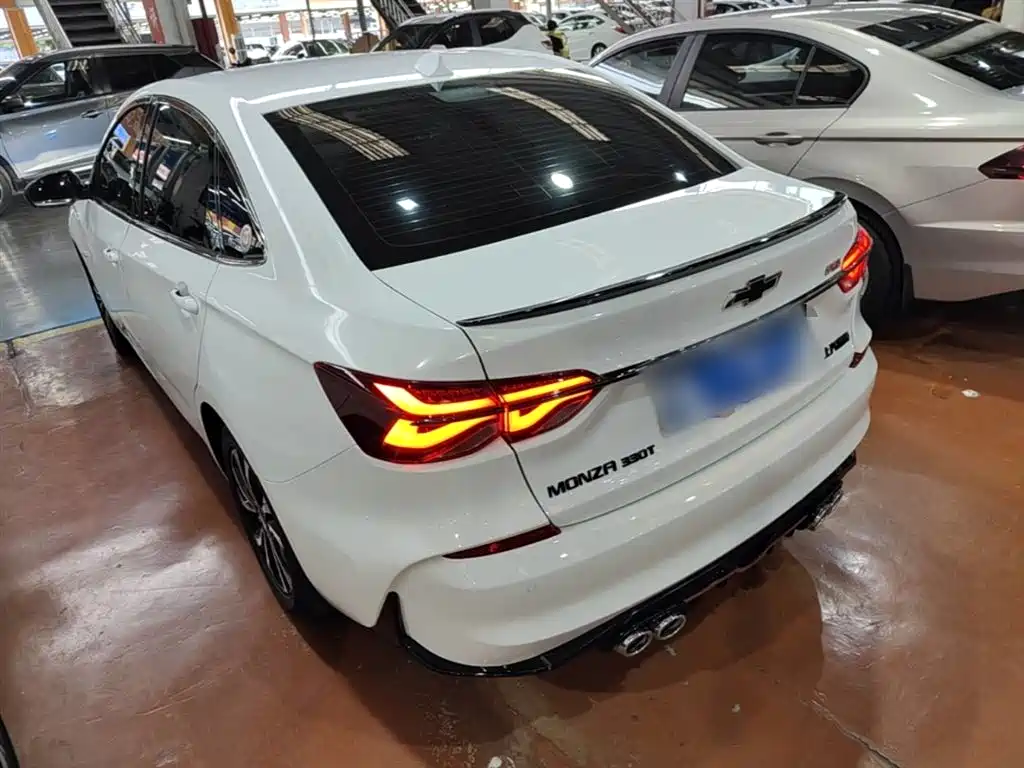 Monza Mild Hybrid RS 330 T Auto Smooth
