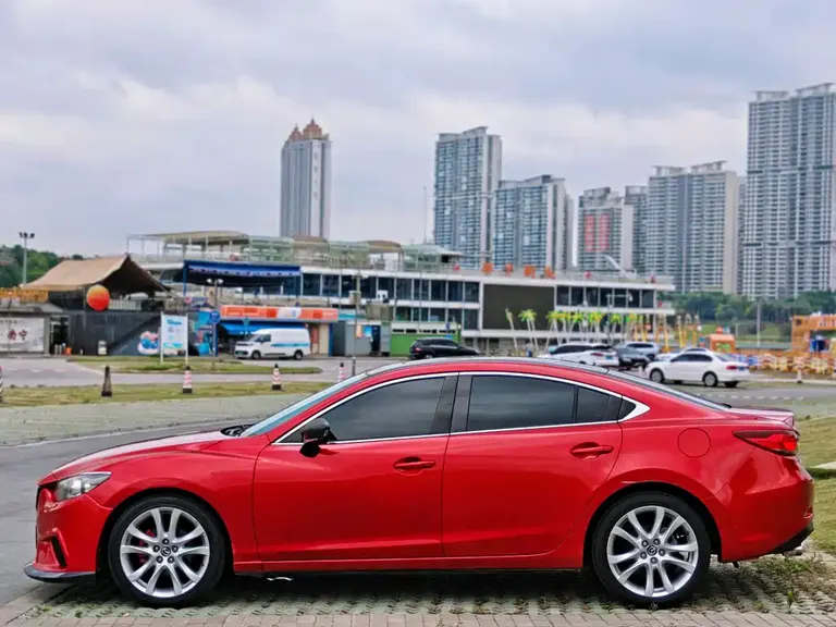 Mazda Atenza 2.5 L Blue Sky Supreme