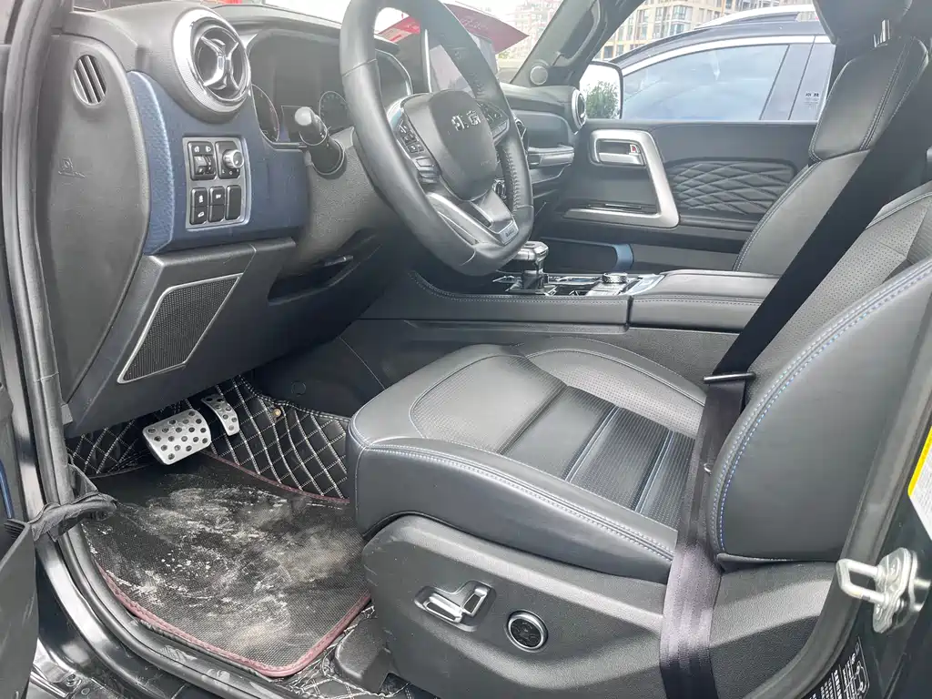 BAIC BJ40 2.0 D Blade Hero Glory