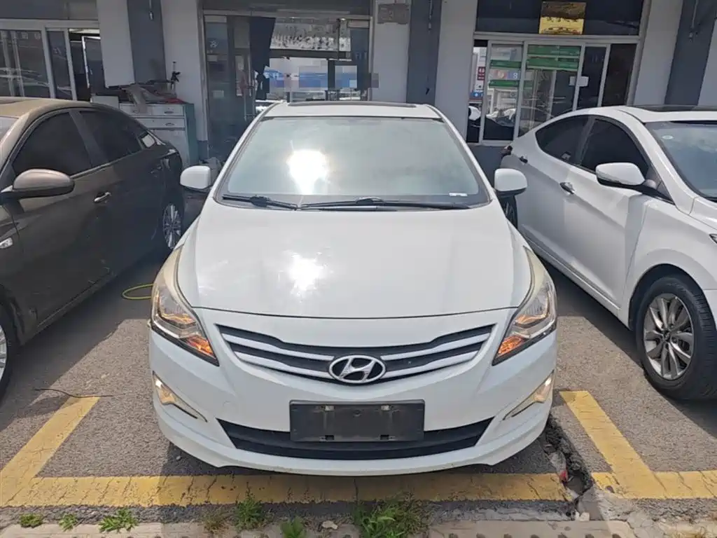 Accent 1.4 L Manual Intelligent GLS