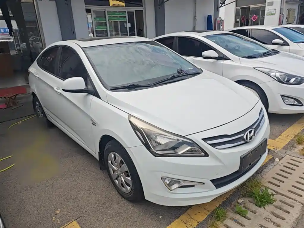 Accent 1.4 L Manual Intelligent GLS