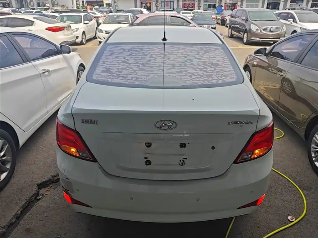 Accent 1.4 L Manual Intelligent GLS