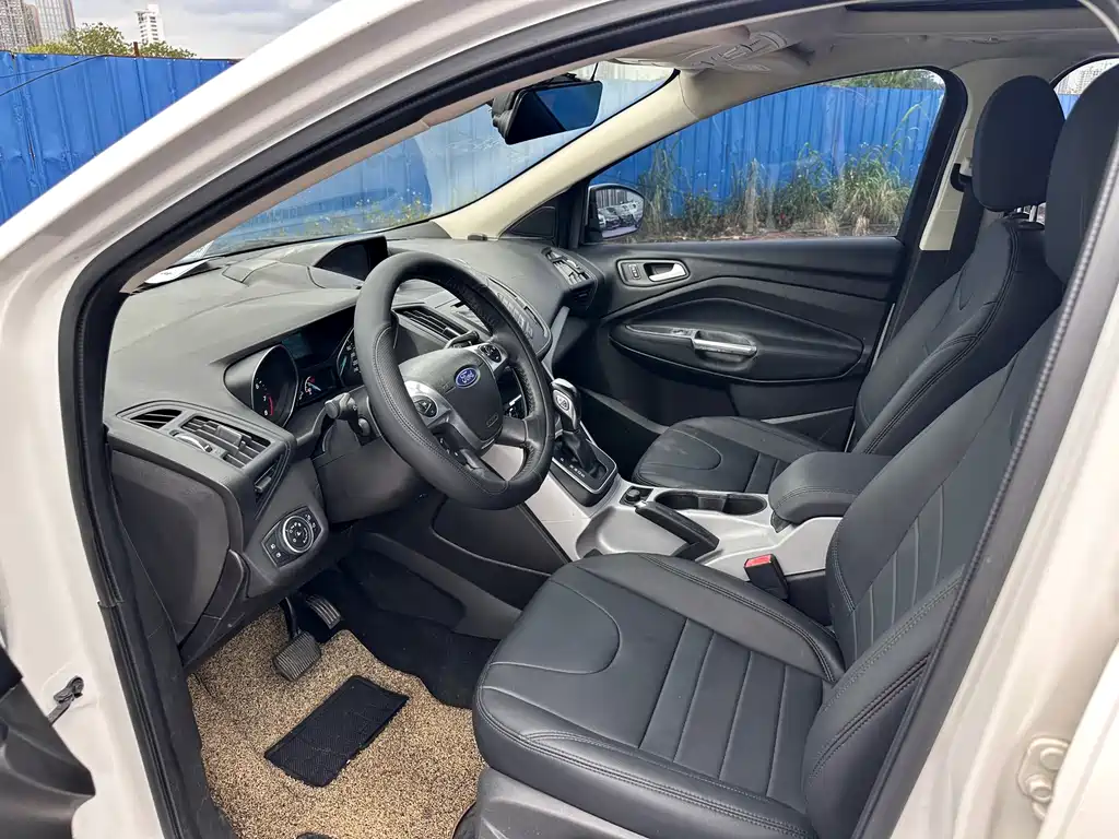 Kuga 1.5 L GTDi 2 WD Style