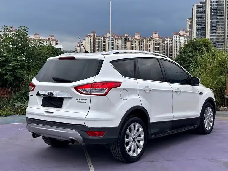Ford Kuga 1.5 L GTDi 2 WD Style