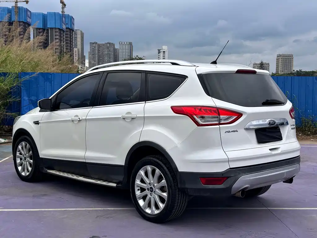 Kuga 1.5 L GTDi 2 WD Style