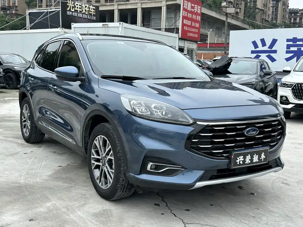 Escape EcoBoost 245 2 WD Shine Enjoyment
