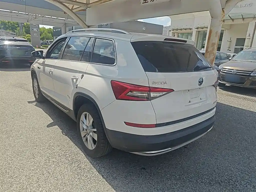 Kodiaq TSI330 7-seat 2 WD Luxury