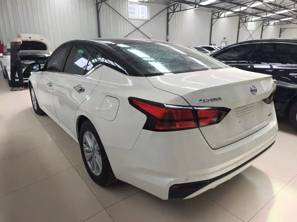 Teana Facelift 2.0 L XL Comfort