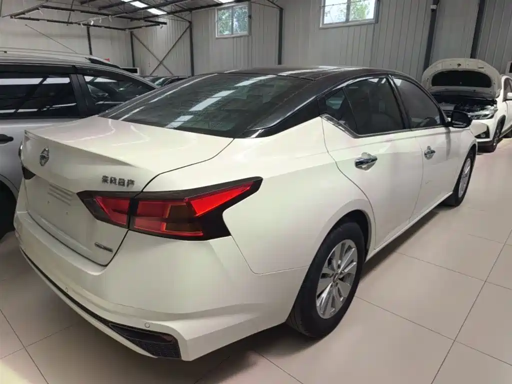 Teana Facelift 2.0 L XL Comfort