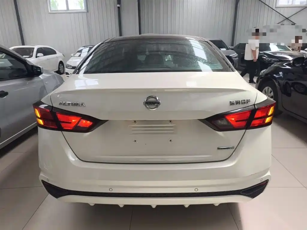 Teana Facelift 2.0 L XL Comfort