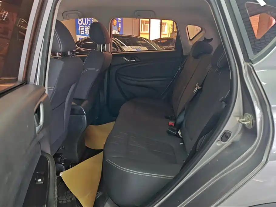 Landwind X2 陆风X2 2017款 1.6 L 手动劲锐版
