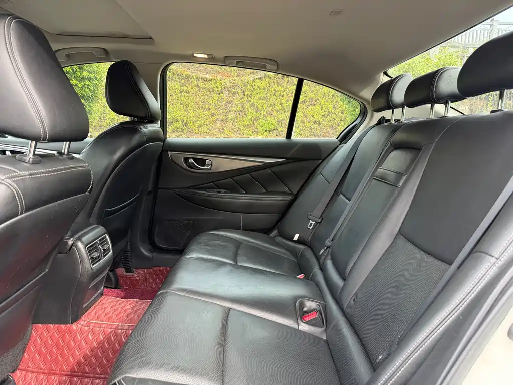 Infiniti Q50 L 2.0 T Joy