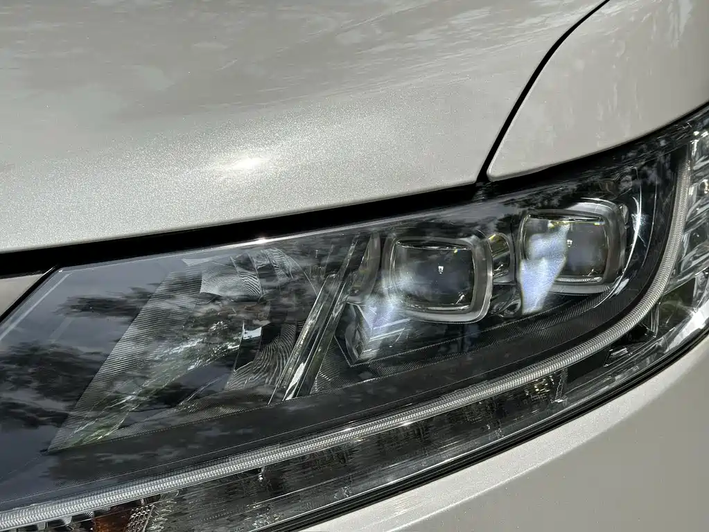 Odyssey 2.4 L Premium