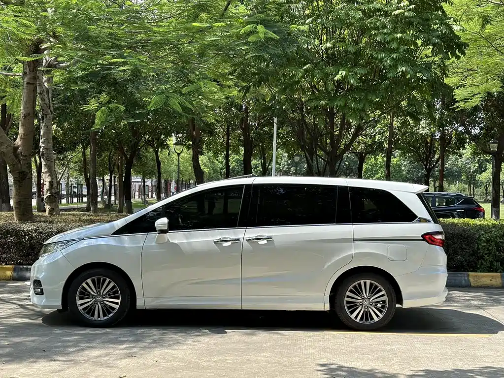 Odyssey 2.4 L Premium