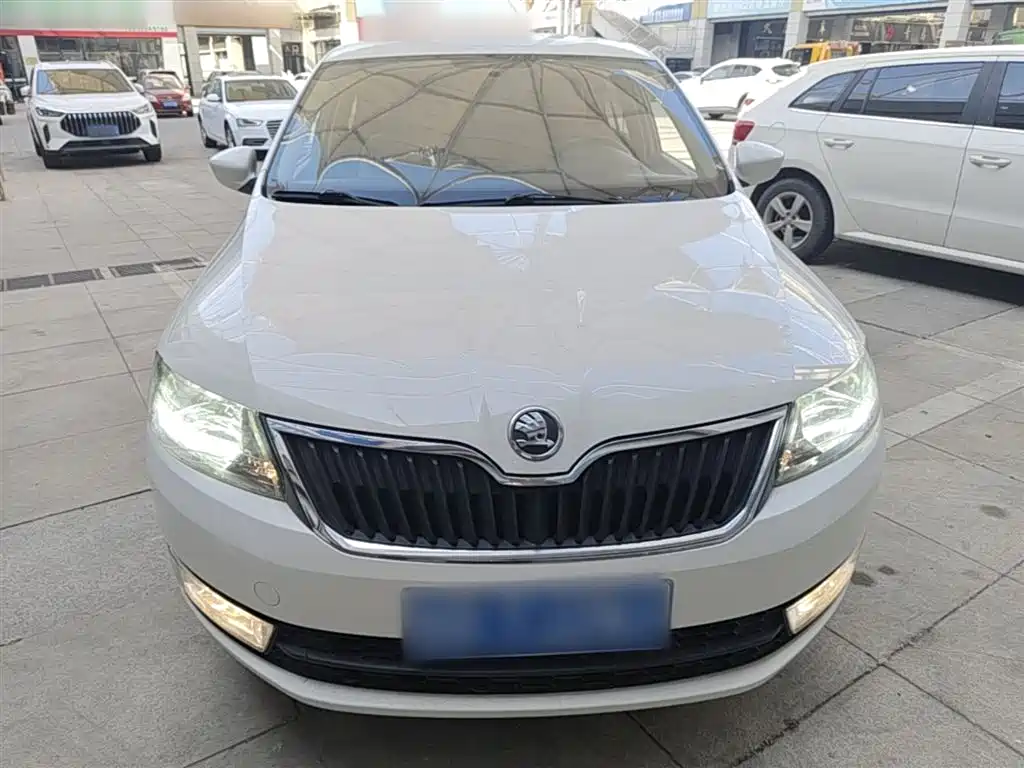 Rapid 1.6 L Auto Smart Select