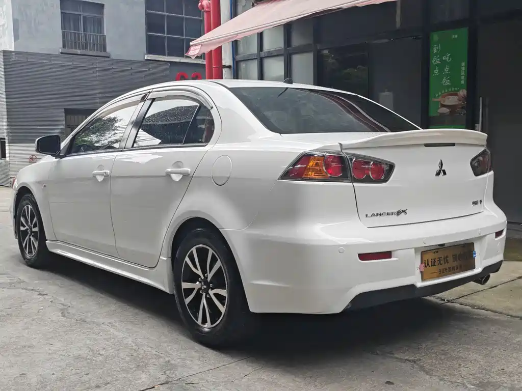 Lancer EX 翼神 2015款 1.8 L CVT时尚版 国V