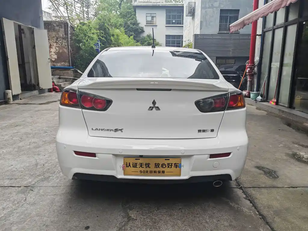 Lancer EX 翼神 2015款 1.8 L CVT时尚版 国V