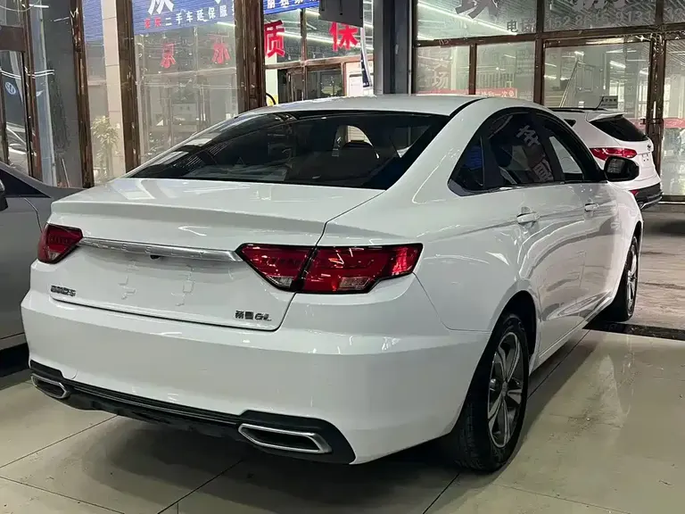 Geely Emgrand GL 1.8 L DCT Elite Smart Enjoyment
