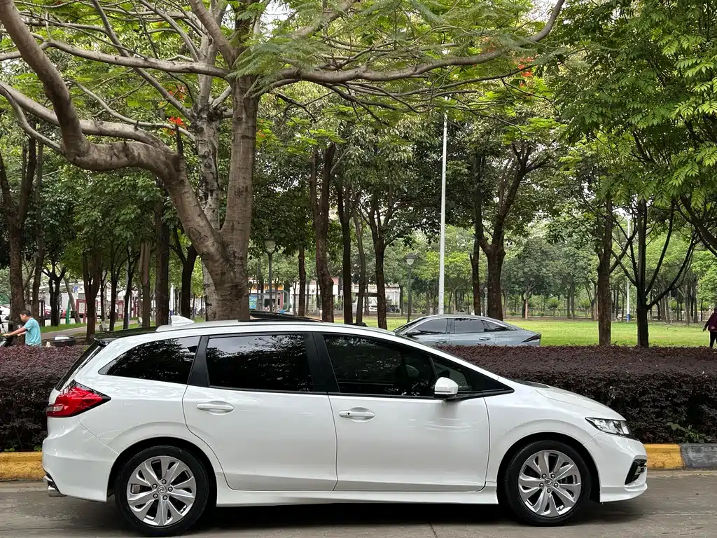 Jade 1.8 L Auto Comfort