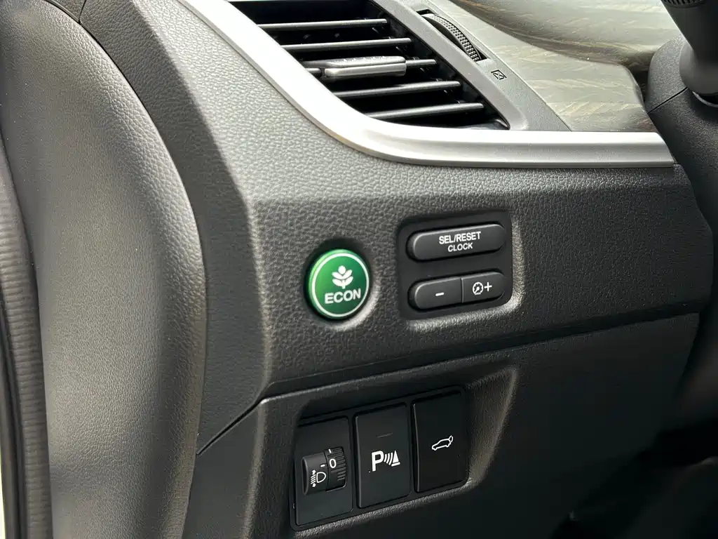 Jade 1.8 L Auto Comfort