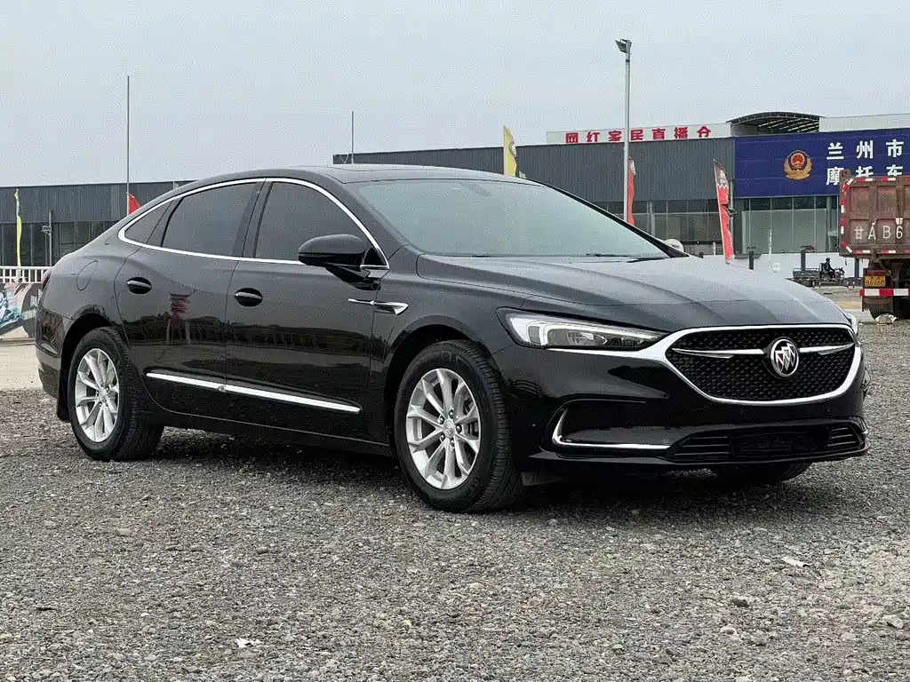 LaCrosse 552 T Luxury