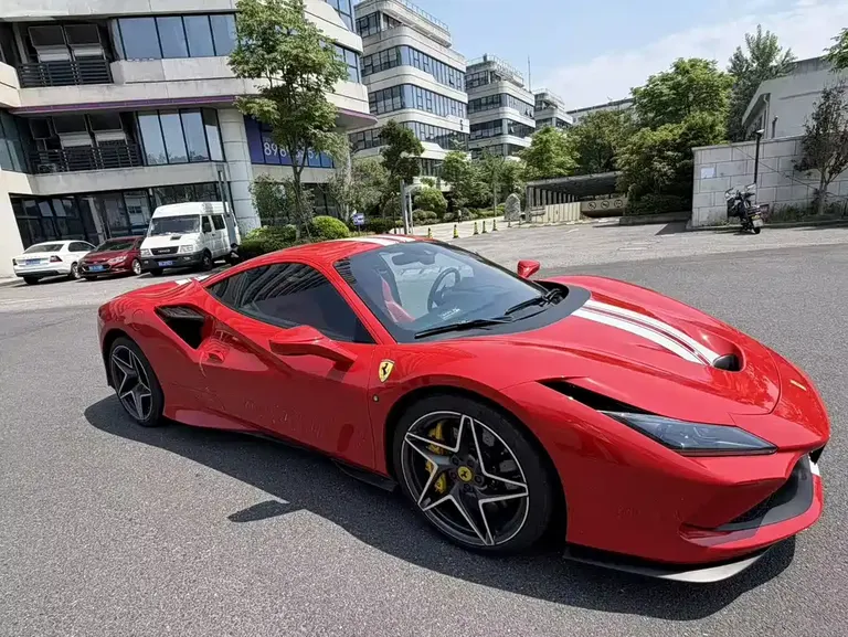Ferrari F8 Tributo 3.9 T V8