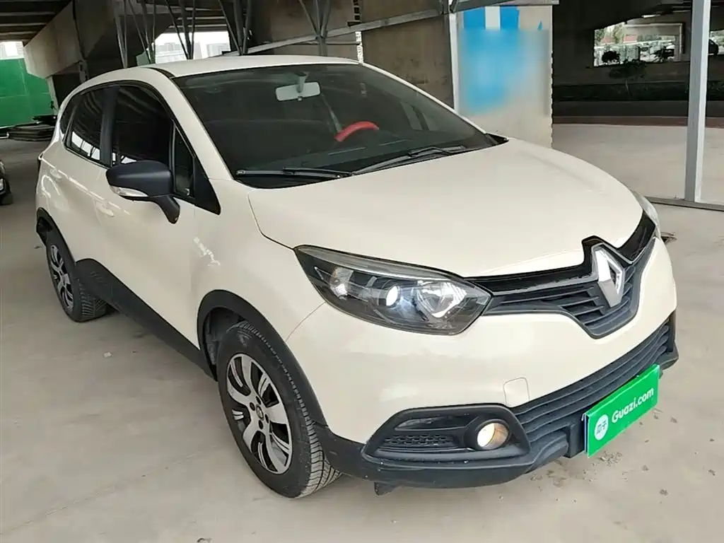 Captur 1.2 T Auto Standard