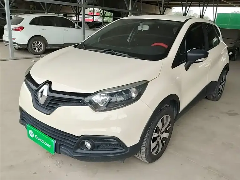 Renault Captur 1.2 T Auto Standard