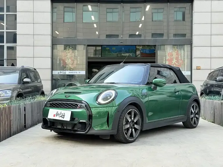MINI Facelift 2.0 T COOPER S CABRIO Artist