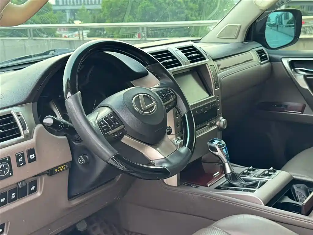 Lexus GX 460