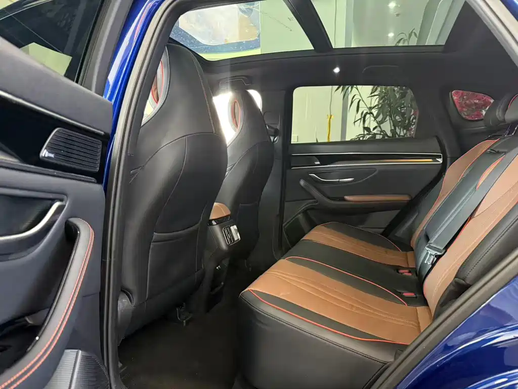 Song PLUS NEV DM-i 100 KM 4 WD Flagship PLUS