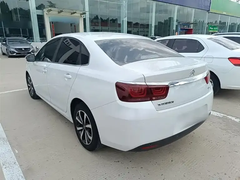 Citroën C4 Sega C4世嘉 2018款 1.6 L 手动豪华型