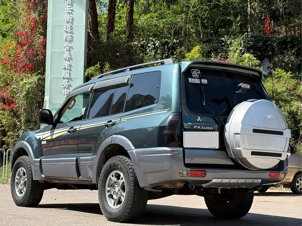 Pajero 3.0 L AT GLS