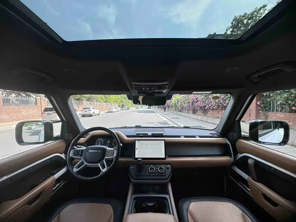 Land Rover Defender 110 3.0 T P400 X-DYNAMIC HSE
