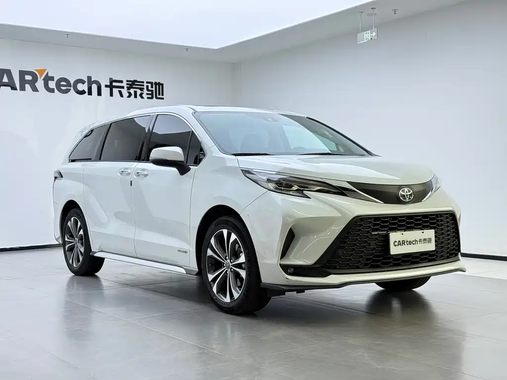 Granvia 2.5 L Hybrid Comfort