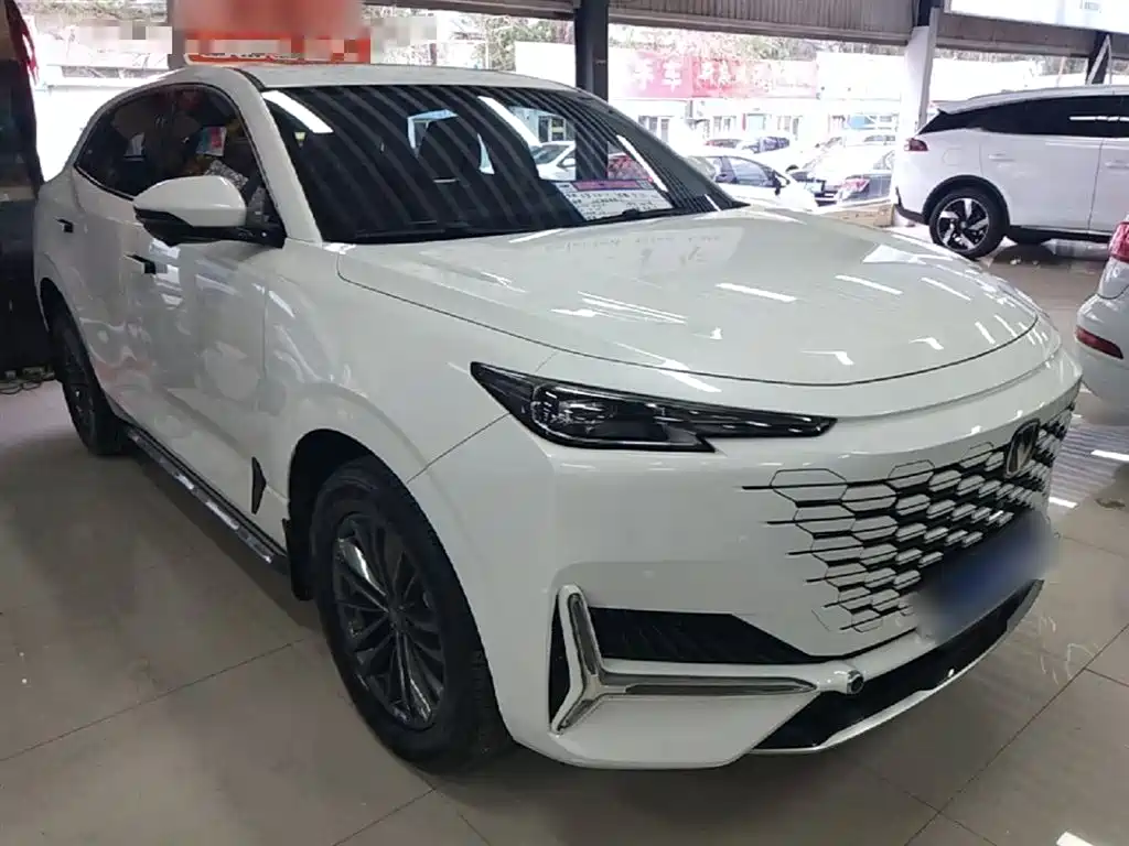Changan UNI-K 2.0 T 2 WD Joy Style